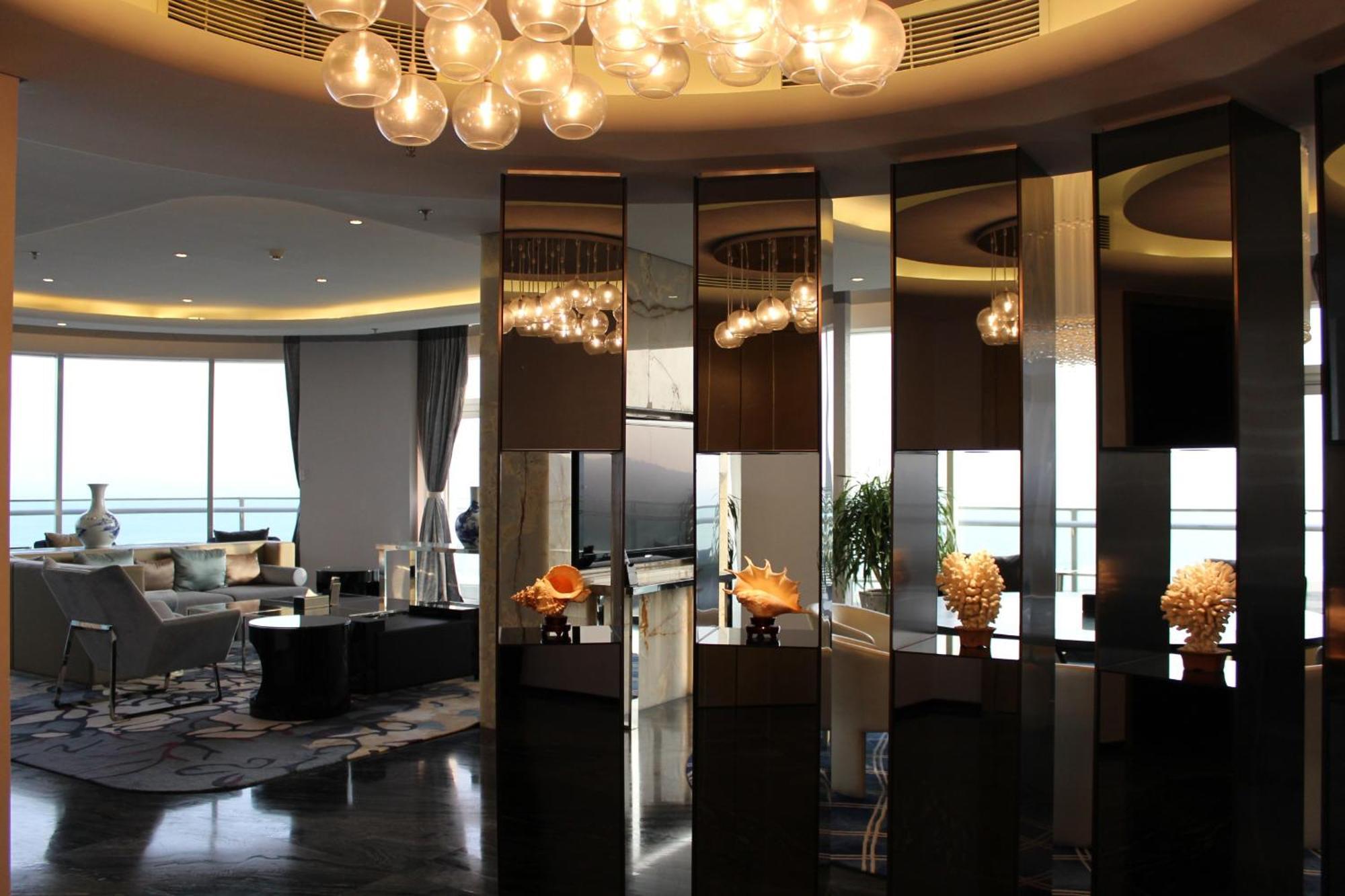 Wyndham Grand Qingdao Hotel Exterior foto